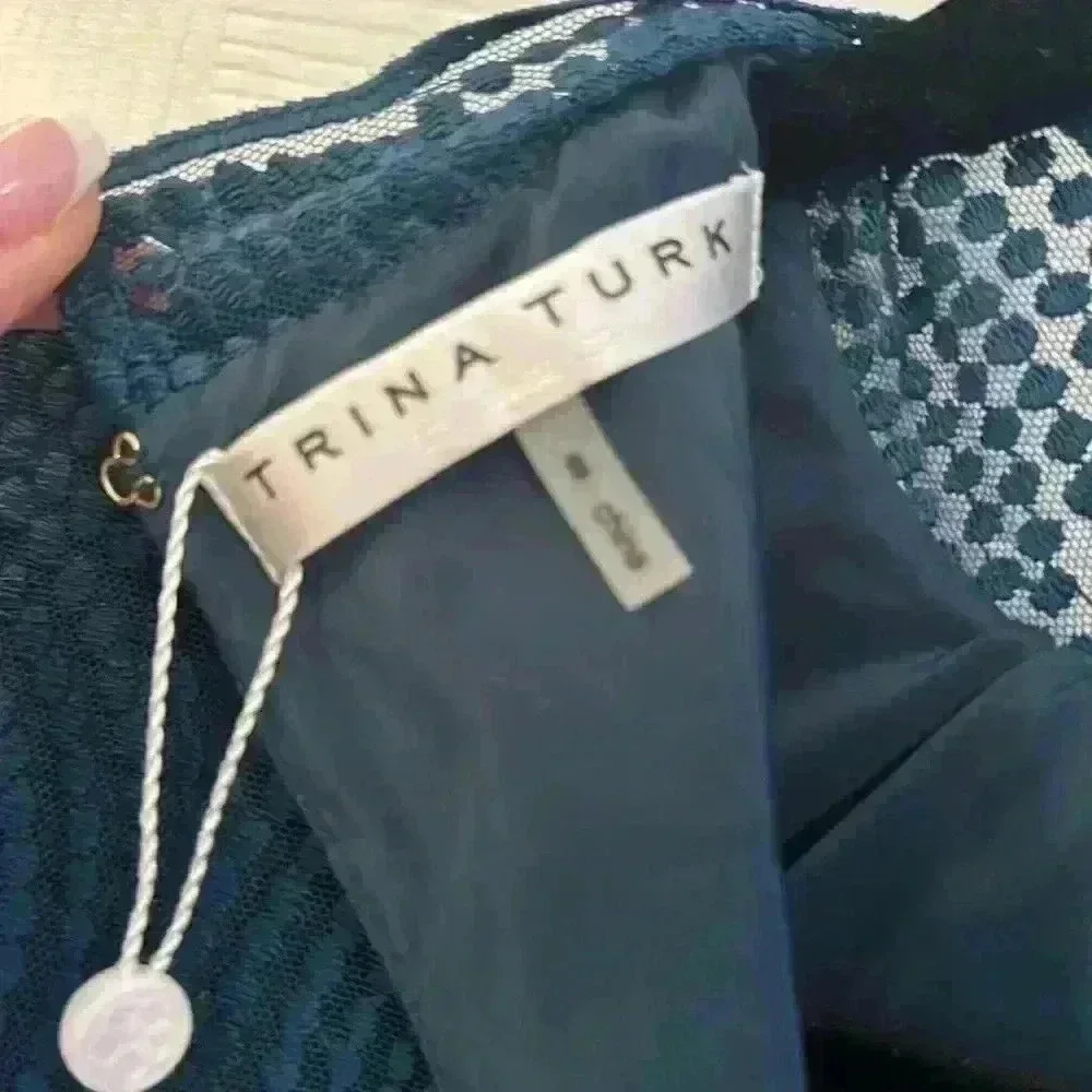 NWT - Trina Turk PALM COLONY DRESS Green Size 8 - Picture 8 of 8